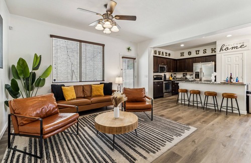 Maryvale House | Modern & Spacious 4 BR Fully Equipped Home!