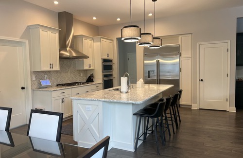Newtonville House | Modern Spacious 6-Bedroom - Track Season Retreat - 20 min from Track