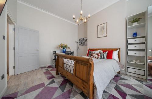 West Ealing Apartment | Modern Studio Apartment