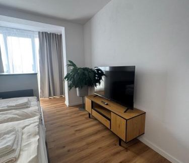 Juh Apartment | Modern Studio near City Center