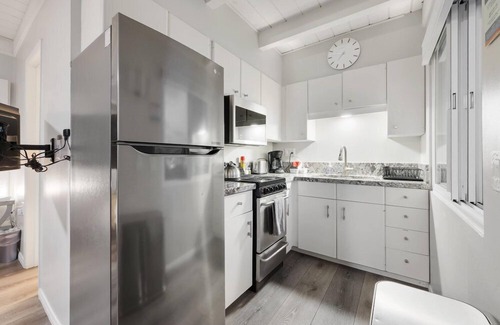 Middletown Apartment | Modern Studio - Stunning Views! Centrally Located!