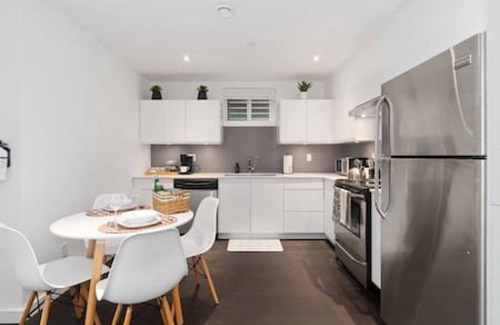 East Side House | Modern & Stylish Gem in East Van