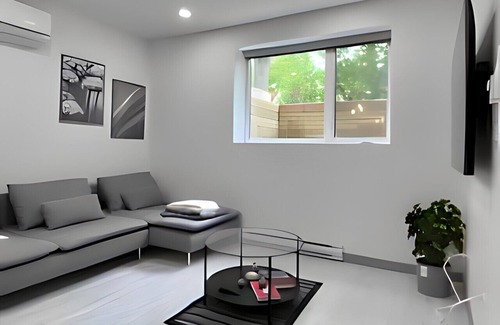 Tuxedo Apartment | Modern suite close to everything