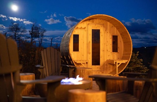Beaver Mines Ski Chalet | Modern Timber- Hot tub, sauna, theatre, climbing wall