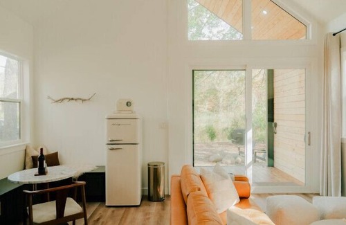 New Plymouth Cabin | Modern Tiny Cabin + Hot Tub | Fire Pit in the Hocking Hills!
