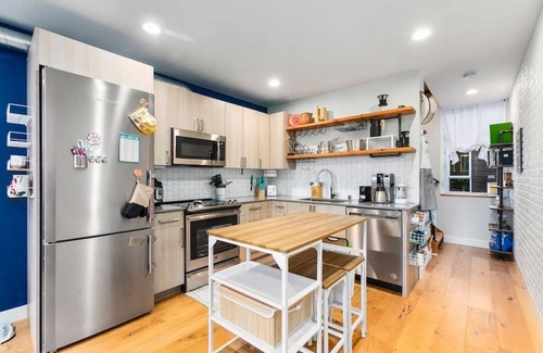 West Woodland House | Modern Townhome in Ideal Ballard location.