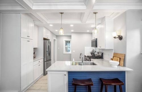Harters Heights House | Modern Traditional 4-bedroom house in South Bend - Walk to ND!