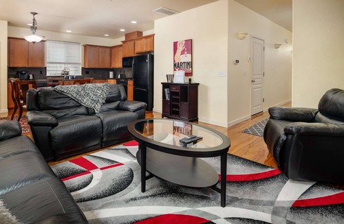 Beaverton House | Modern Updated Home, Game Room, Open Layout, Family Friendly, Near Intel & Nike 5 Min Walk to MAX