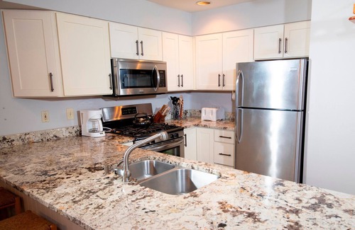 Ludlow Condo | Modern & Updated Winterplace 3Br- Sleeps 12