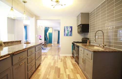 West Seventh House | Modern Victorian on private secluded lot, spectacular views, centrally located!