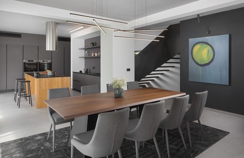 Vela Traba Villa | Modern Villa 55 with Pool and Spa