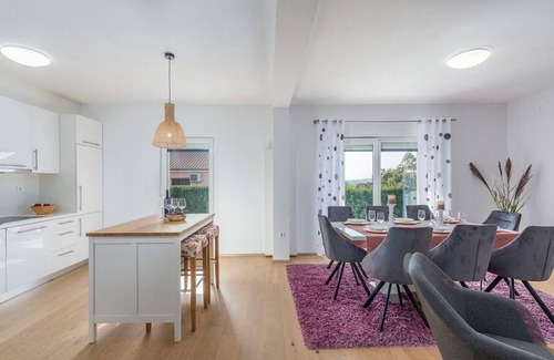 Dracevac Villa | Modern Villa Anita with Pool near Porec