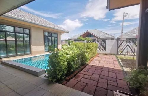 Hin Lek Fai Villa | Modern Villa Club House Hua Hin 32 泳池四合院