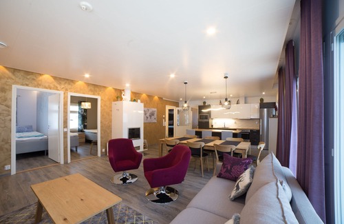 Sonka Cottage | Modern Villa Lumikko with outdoor hot tub.