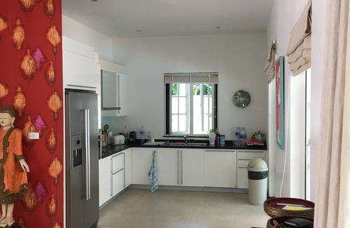 Nong Kae Villa | Modern villa with private pool near golf course
