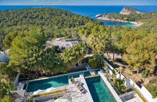 Sant Antoni de Portmany Villa | Modern Villa with Seaviws Sleeps 14