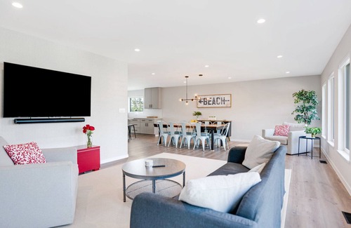 Flanders House | Modern waterfront home in Flanders, close to Riverhead, views of Flander's Bay
