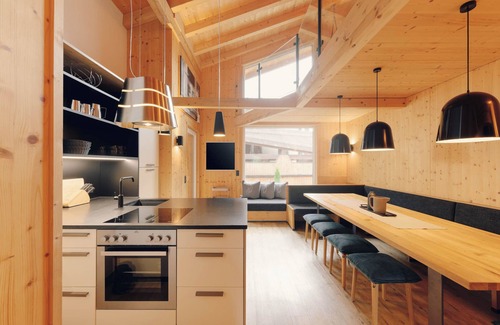 Neustift Im Stubaital Apartment | Modern wooden apartment with 2 bedrooms