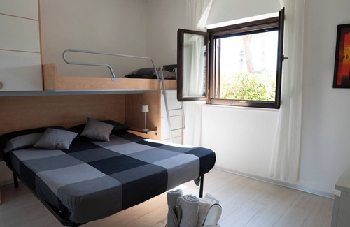 Pisticci Resort | Moderna casa vacanze 5 posti letto,fronte piscina e lido incluso. Pet friendly