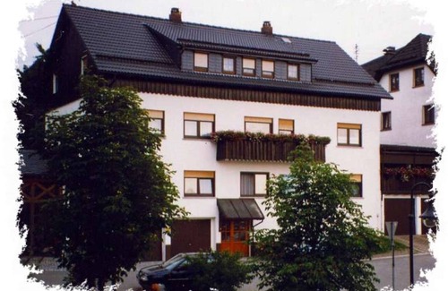 Nurn Apartment | Moderne 40qm Ferienwohnung mit Terrasse und Gartenlaube, kostenfreies WLAN