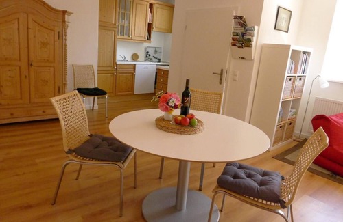 Drachselsried Apartment | Moderne Ferienwohnung im Landhausstil mit Sauna und Regendusche