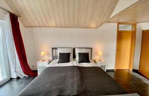 Freudenberg Apartment | Moderne Ferienwohnung Seeblick