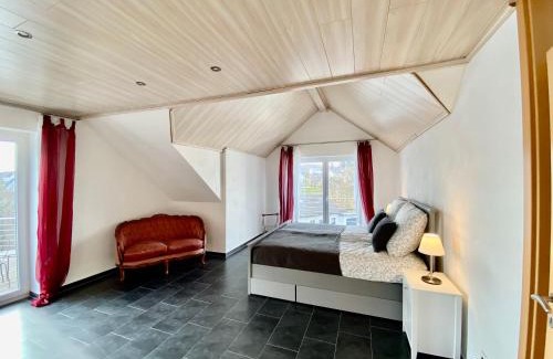 Freudenberg Apartment | Moderne Ferienwohnung Seeblick