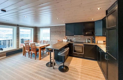 Vang House | Moderne hytte midt i skibakken