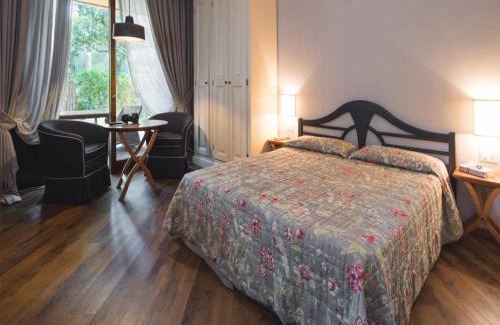 Roccamare Apartment | Modernes Studio mit gemeinschaftlichen Pool