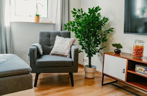 Konigstein an der Elbe Apartment | Modernes Apartment mit Balkon und Stellplatz