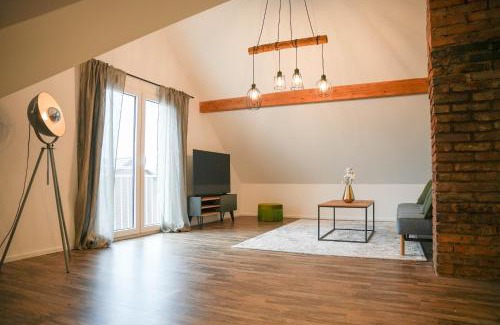 Ramstein-Miesenbach Apartment | Modernes Loft in Ramstein - mit Sauna & TLA