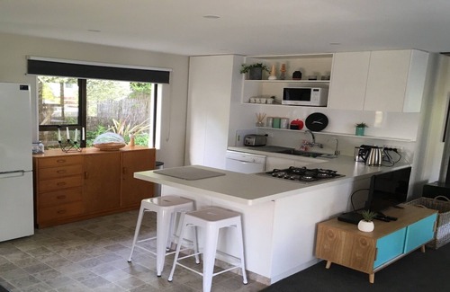 Purakaunui House | Modernised Bach at the beautiful and secluded Long Beach.