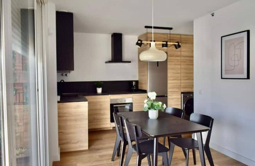 Complejo turistico Amarilla Golf Apartment | Moderno y Elegante con Terraza