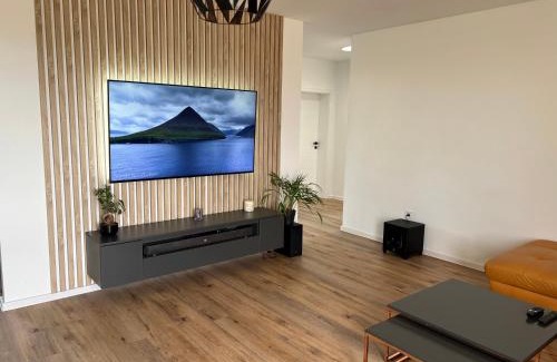 Trencin House | Moderny luxusny domcek s vyhladom na zamok
