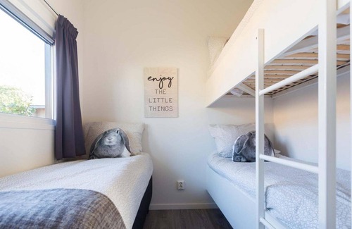 Lunteren Ski Chalet | ✓ Module at Landgoed de Scheleberg ✓ Holiday home for 5 persons ✓ Situated in Lunteren (Gelderland) ✓ Holiday park at the Veluwe ✓ Book directly at the park