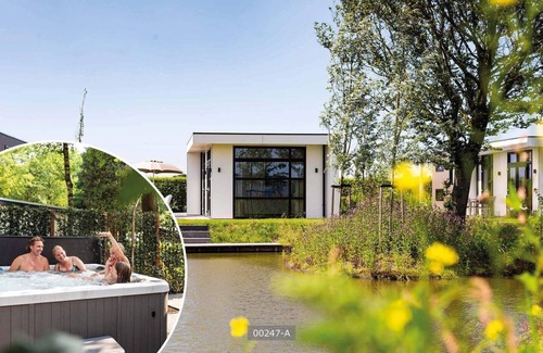 Cromvoirt Ski Chalet | ✓ Module Special at Résidence de Leuvert ✓ Holiday home for 4 persons ✓ Located near Den Bosch (Noord-Brabant) ✓ Near De IJzeren Man ✓ Book directly through the park