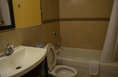 Brantford Hotel | Mohawk Motel