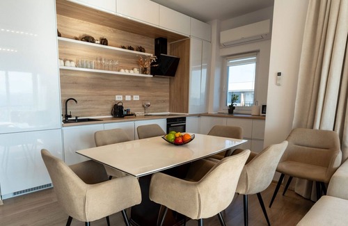 Brasov Apartment | MoHost Penthouse-Luxury Stay with Mountain View