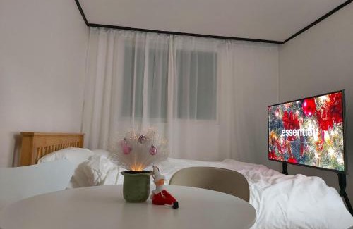 Sinjeong-dong Apartment | Mokdong Stay