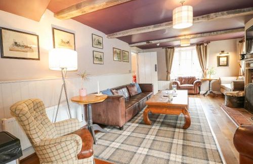 East Woodyates House | Moles Cottage