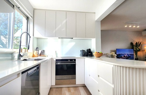 Rose Bay Apartment | Moments to Famous Bondi Beach