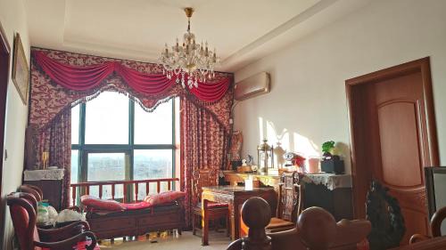 Chengyang Bed & Breakfast | Mommy's home with breadfast and food and more