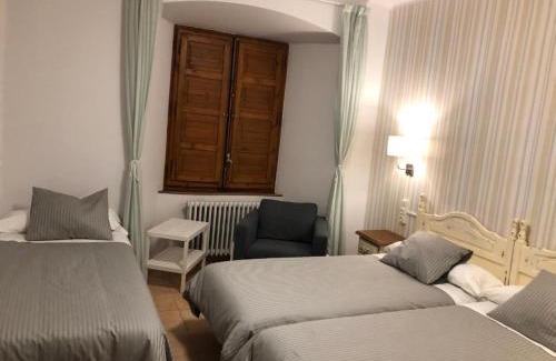 Anguiano Hotel | MONASTERIO de SANTA MARÍA DE VALVANERA