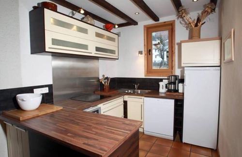 Monetier-les-Bains Apartment | Monetier Les Bains: Apartment with garden to share in the heart of the activities.
