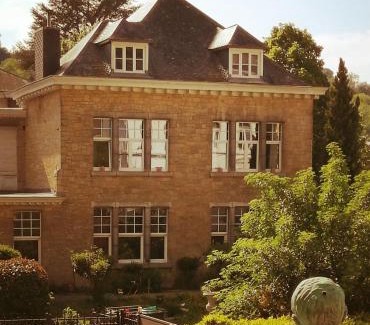 Dinant House | Monsieur Michel