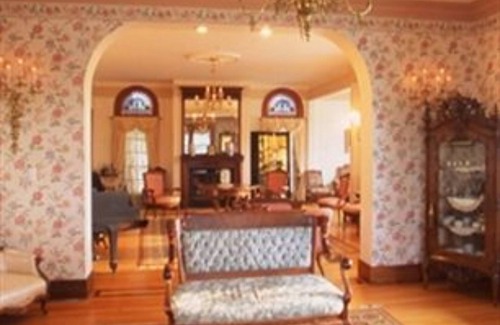 Bellevue Bed & Breakfast | Mont Rest Inn