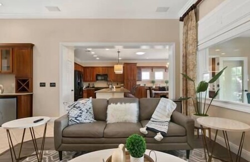 McCullough Hills House | Montagna Star - 3BR Private Pool House with Den