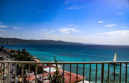 Montego Bay Apartment | Montego Bay Club Beach Resort