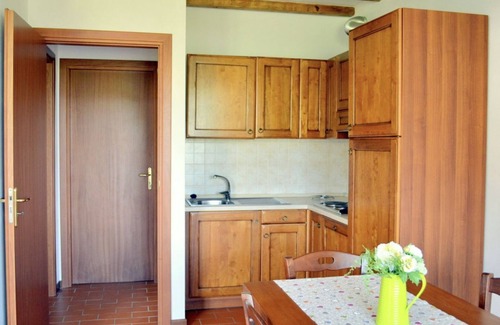 Suvereto Apartment | Montepitti Two-room second floor apartment with A.C