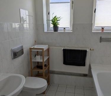 Kleinwaltersdorf Apartment | Monteur Ferienwohnungen OT Kleinwaltersdorf mit Außensitzecke und Grill